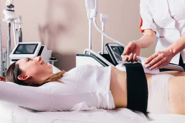 woman having body sculpting to help improve her body image and her mental health Lyndhurst